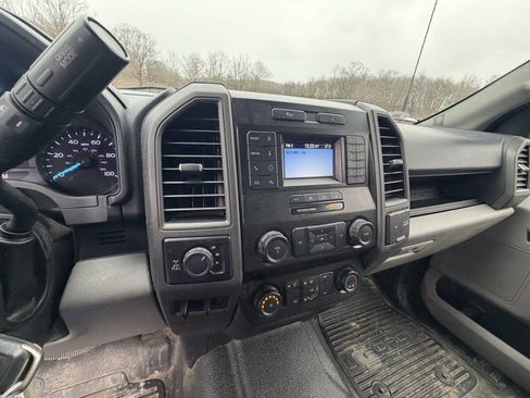 Used 2022 Ford F350 XL w/ Power Equipment Group image 21