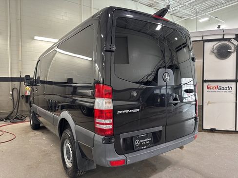 Used 2017 Mercedes-Benz Sprinter 2500 image 4