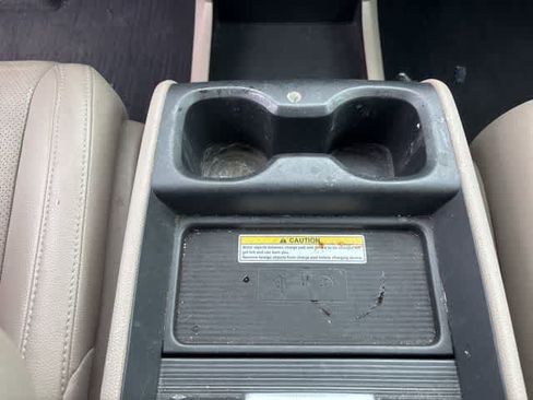 Used 2018 Honda Odyssey Elite image 17