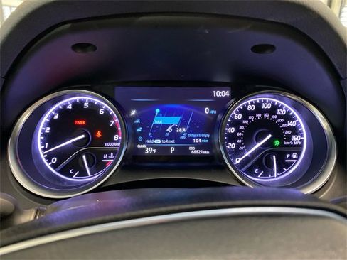 Used 2020 Toyota Camry LE image 17