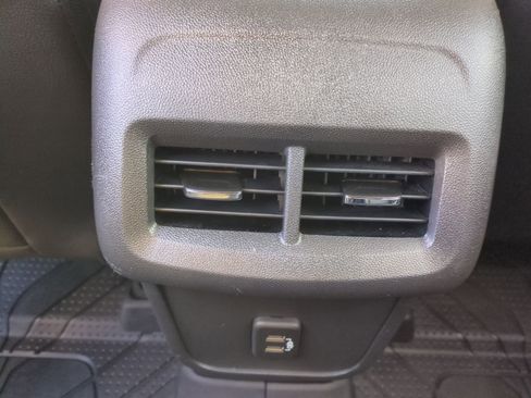 Certified 2020 Chevrolet Equinox LT image 21