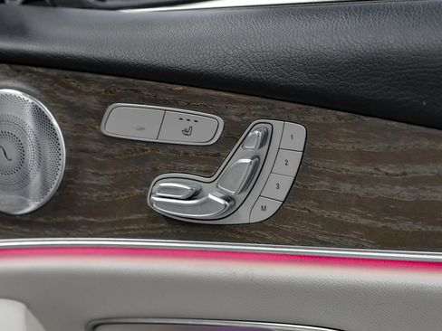 Used 2018 Mercedes-Benz E 300 w/ Premium 1 Package image 52