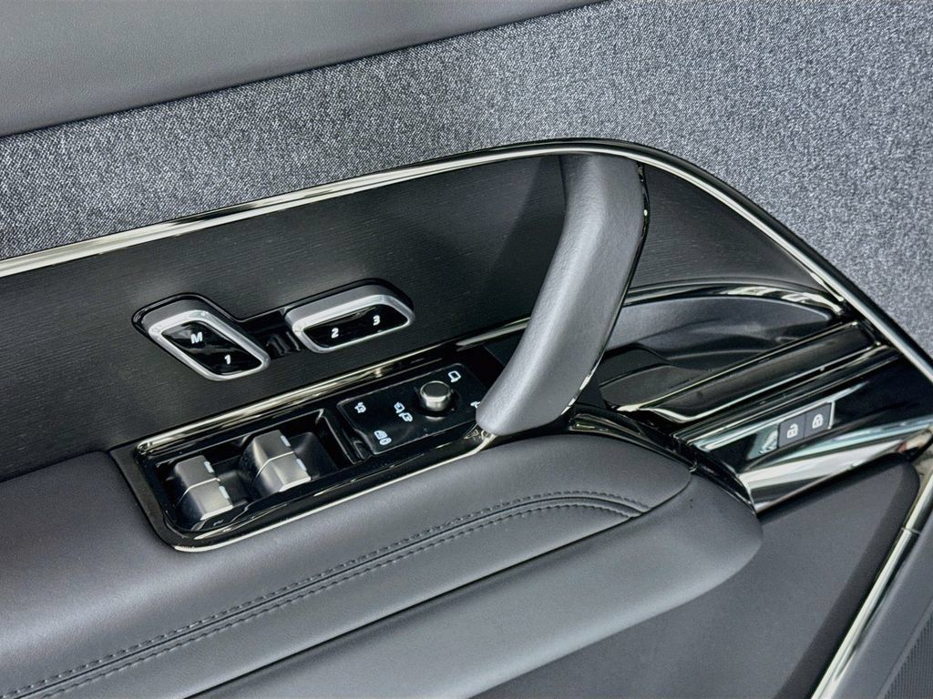 New 2026 Land Rover Range Rover Sport Dynamic SE AWD/4WD image 25