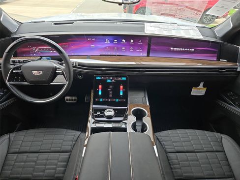 New 2026 Cadillac Escalade ESV Platinum Sport w/ LPO, ONYX Package AWD/4WD image 13