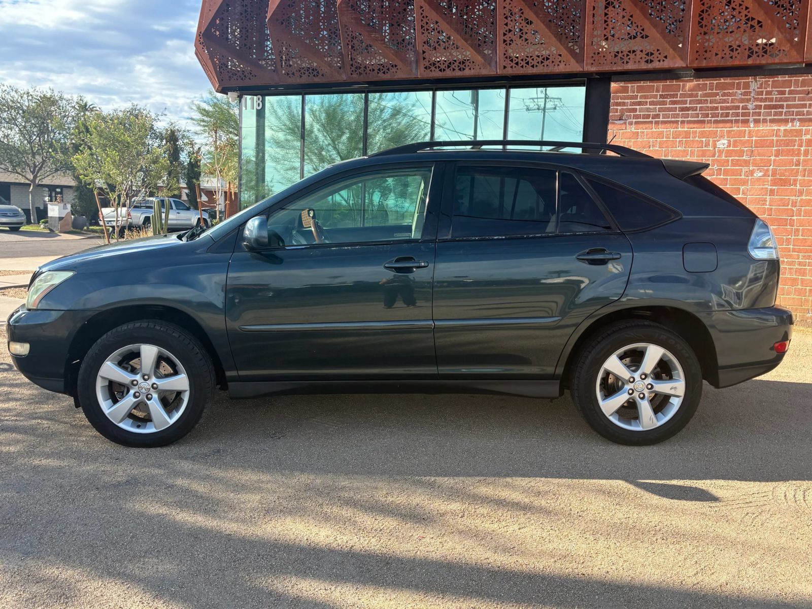 Used 2004 Lexus RX 330 AWD image 2