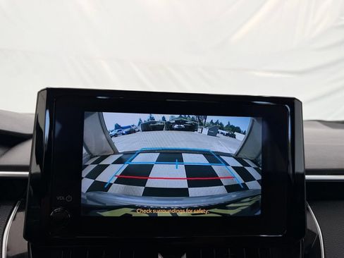 Used 2024 Toyota Corolla LE FWD image 35