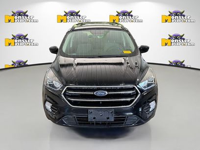 Used 2018 Ford Escape SE w/ SE SYNC Package