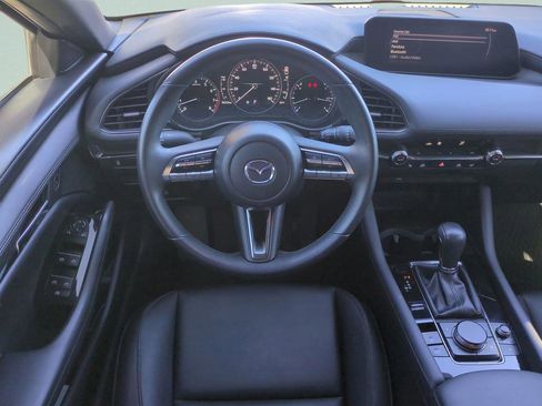 Used 2021 MAZDA MAZDA3 s image 11