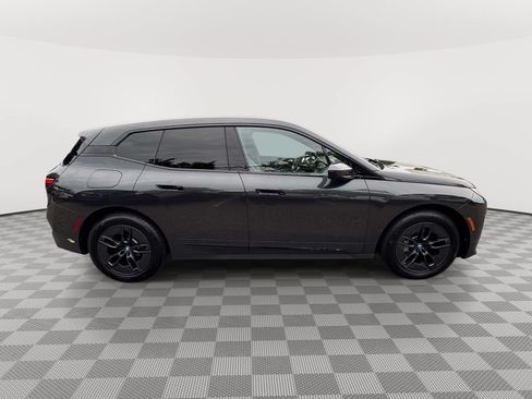 Used 2024 BMW iX xDrive50 w/ Premium Package AWD/4WD image 7