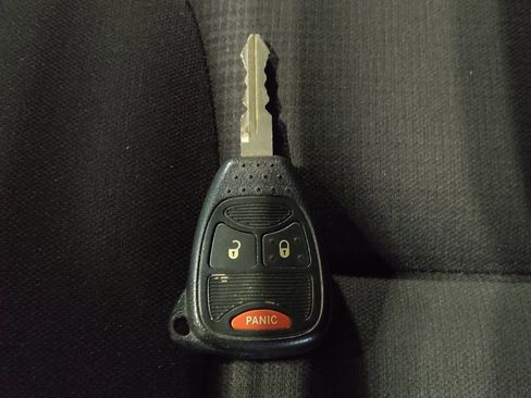 Used 2014 Jeep Wrangler Unlimited Sahara w/ Dual Top Group image 32