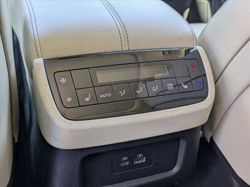Used 2025 INFINITI QX60 Luxe image 18