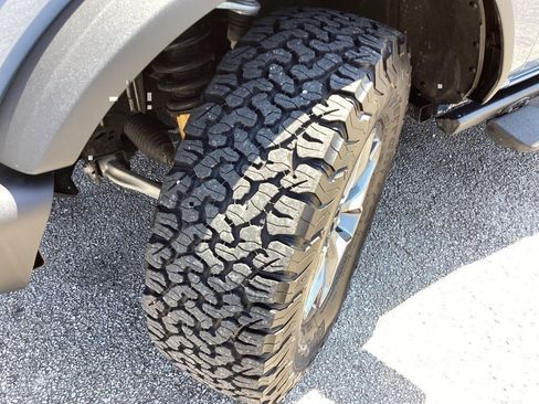 New 2025 Ford Bronco Badlands image 22