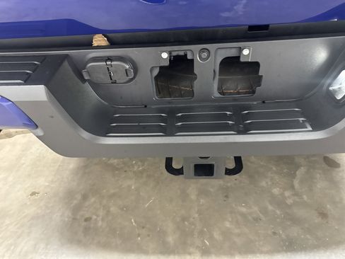 Used 2024 Toyota Tacoma TRD Off-Road image 31