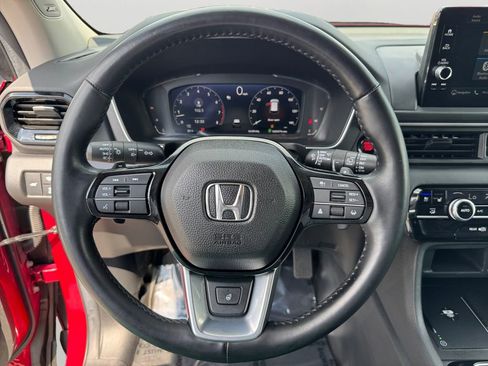 Used 2025 Honda Pilot Elite image 20