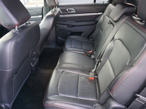 Used 2018 Ford Explorer Sport image 19