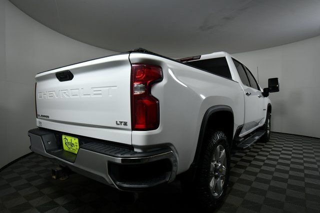 Used 2021 Chevrolet Silverado 3500 LTZ AWD/4WD image 11