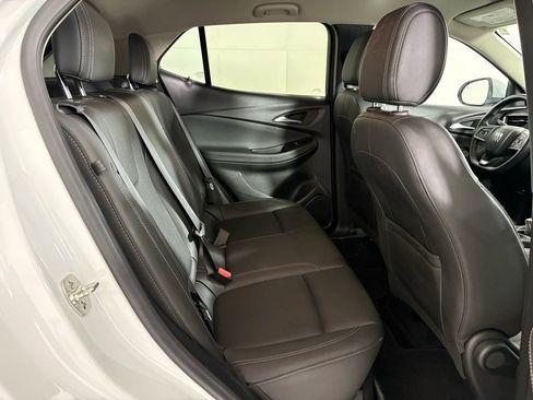 Used 2024 Buick Encore GX Sport Touring FWD image 36