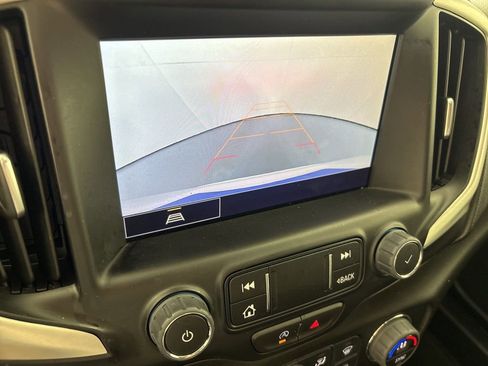 Used 2024 GMC Terrain SLT image 37