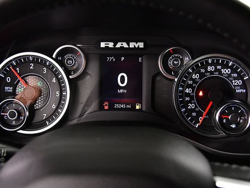 Used 2023 RAM 1500 Big Horn AWD/4WD image 17