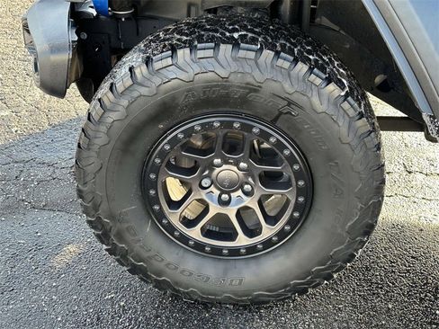 Used 2022 Jeep Wrangler Unlimited Sport image 9