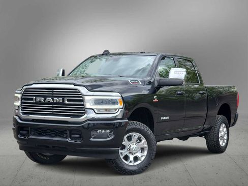 Used 2024 RAM 2500 Laramie w/ Safety Group AWD/4WD image 1