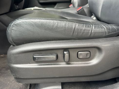 Used 2017 Honda Pilot Touring image 14