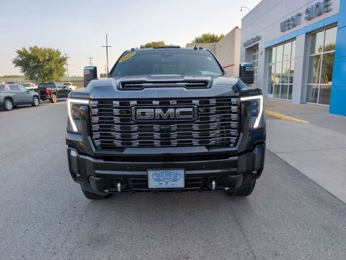Used 2024 GMC Sierra 2500 Denali Ultimate w/ Max Trailering Package image 3