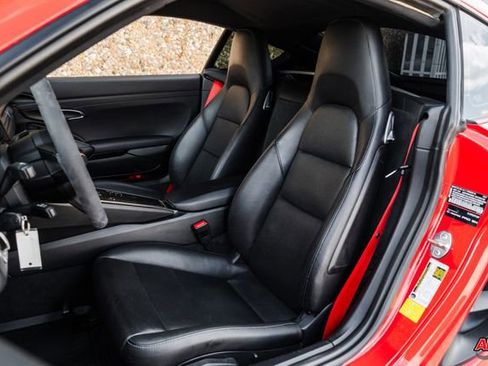 Used 2018 Porsche 718 Cayman RWD image 4