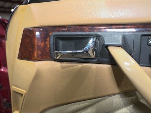 Used 1991 Mercedes-Benz 560 SEC image 38