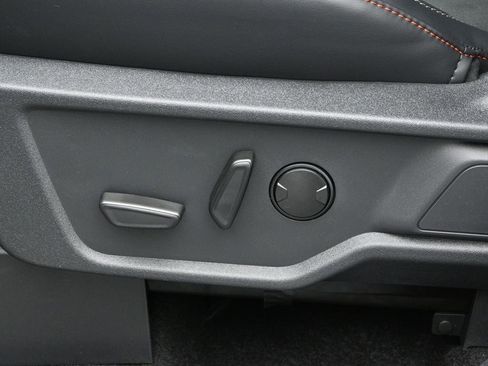 New 2025 Ford Bronco Raptor image 9