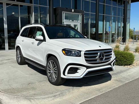 New 2025 Mercedes-Benz GLS 580 4MATIC image 3