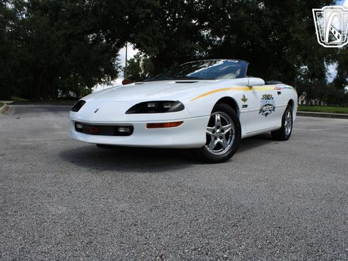 Used 1997 Chevrolet Camaro Z28 image 26
