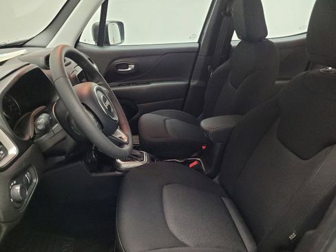 Used 2022 Jeep Renegade Sport image 17