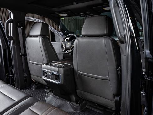 Used 2024 Chevrolet Silverado 2500 High Country w/ LPO, Dark Essentials Package image 32