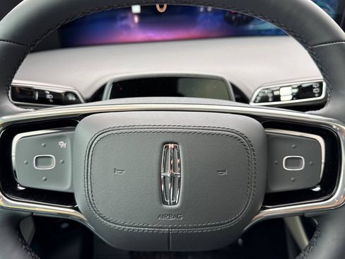 New 2026 Lincoln Nautilus Reserve w/ Jet Appearance Package AWD/4WD image 23