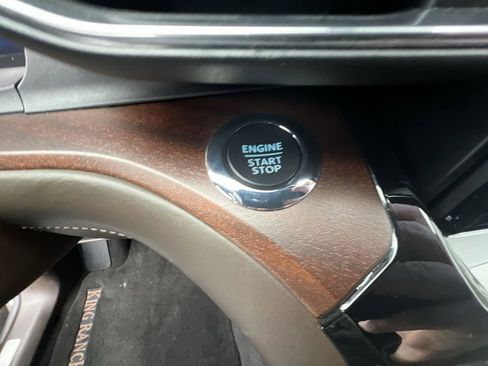 Used 2023 Ford Explorer King Ranch w/ Technology Package image 17