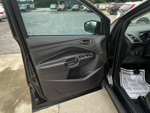 Used 2015 Ford Escape S FWD image 11