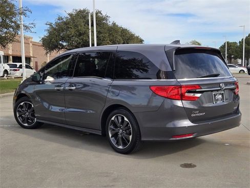Used 2024 Honda Odyssey Elite image 4