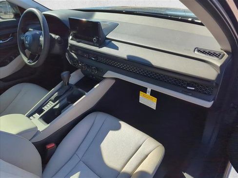 New 2025 Honda Accord SE image 4