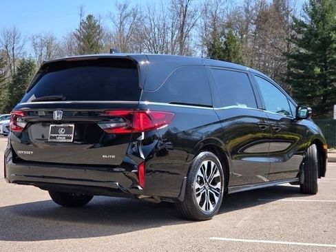 Used 2025 Honda Odyssey Elite image 27