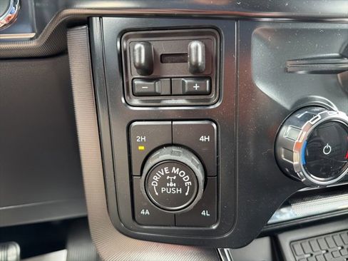 New 2025 Ford F150 King Ranch w/ FX4 Off-Road Package image 21