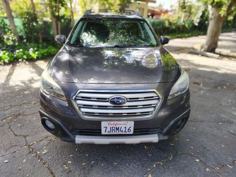 Used 2015 Subaru Outback 2.5i Limited AWD/4WD image 3
