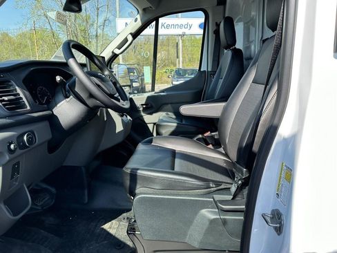Used 2023 Ford E-Transit Medium Roof image 20