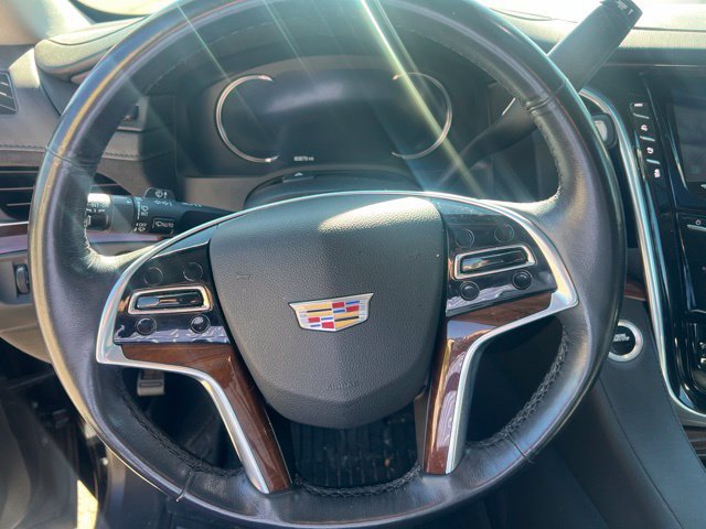 Used 2020 Cadillac Escalade Luxury AWD/4WD image 8