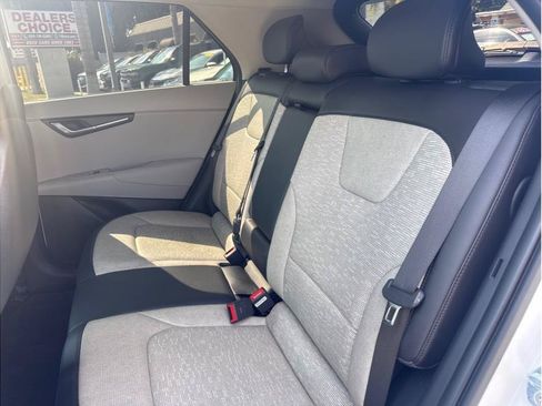 Used 2023 Kia Niro Wave FWD image 10