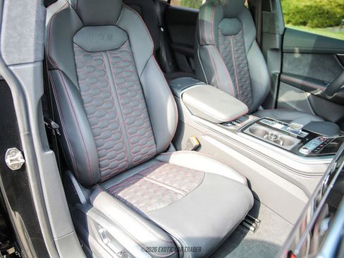 Used 2025 Audi RS Q8 performance image 62