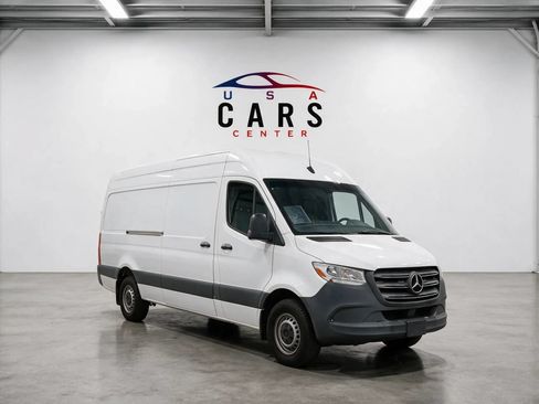 Used 2022 Mercedes-Benz Sprinter 2500 image 3