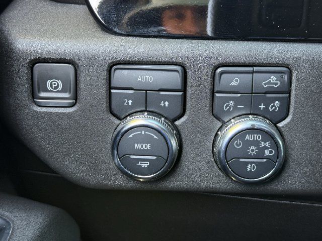 Used 2025 GMC Sierra 1500 SLT AWD/4WD image 21