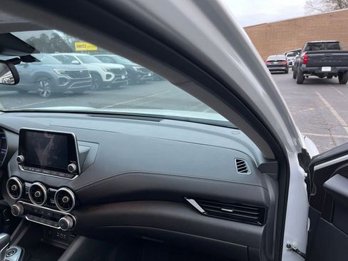 Used 2025 Nissan Sentra SV image 33