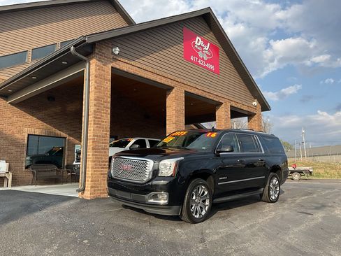 Used 2016 GMC Yukon XL Denali w/ Open Road Package image 21